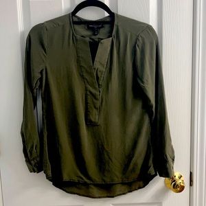 Banana Republic 100% Silk Blouse